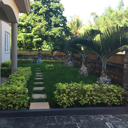 Jet Villa Flic en Flac Exterior photo